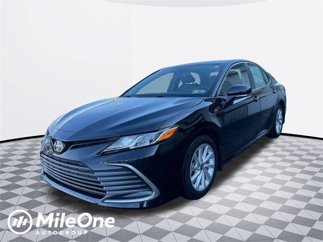 2024 Toyota Camry LE — Sedan — 17,894 mi — Harrisburg, PA