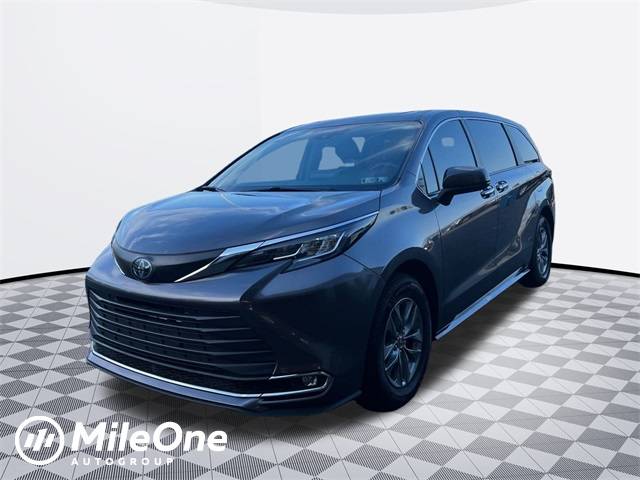 2023 Toyota Sienna XLE — Minivan — 36,388 mi — Harrisburg, PA