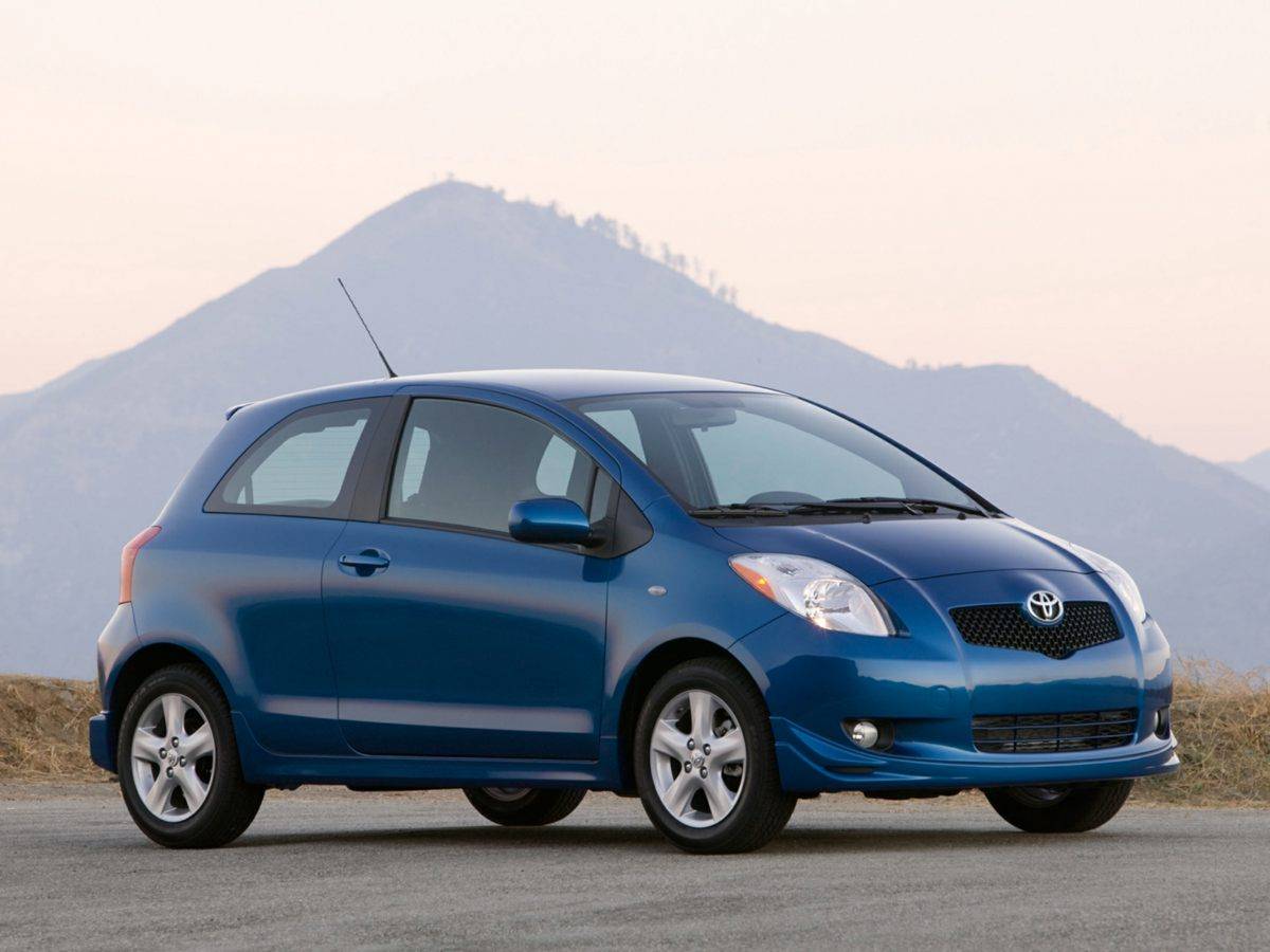 2009 Toyota Yaris Base — Hatchback — 93,760 mi — Harrisburg, PA