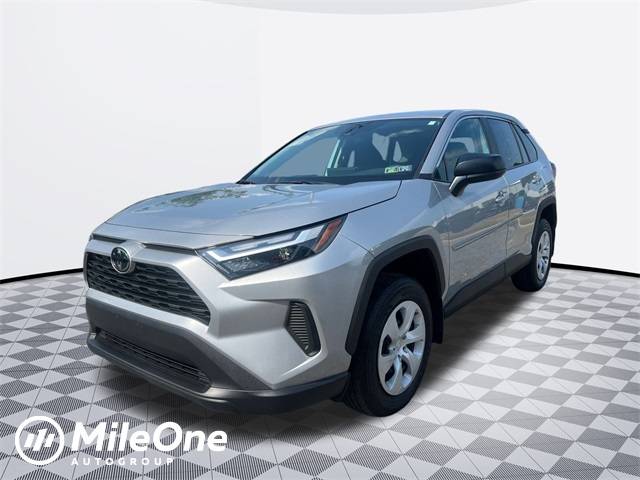 2024 Toyota RAV4 LE — SUV — 4,800 mi — Harrisburg, PA