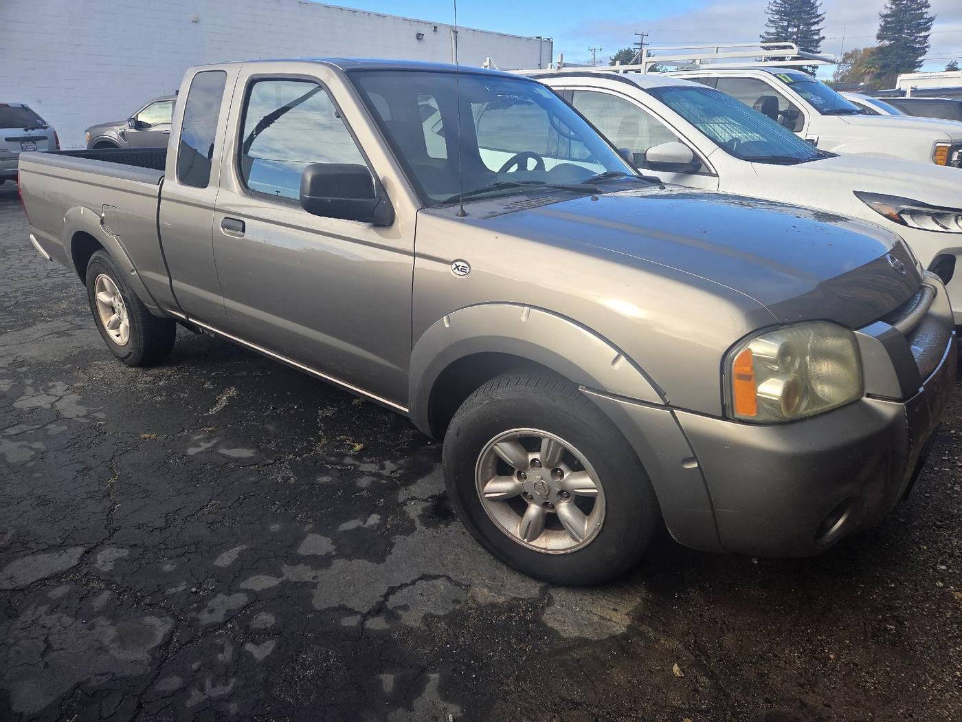 2004 Nissan Frontier Base — Pickup Truck — 98,461 mi — Santa Cruz, CA
