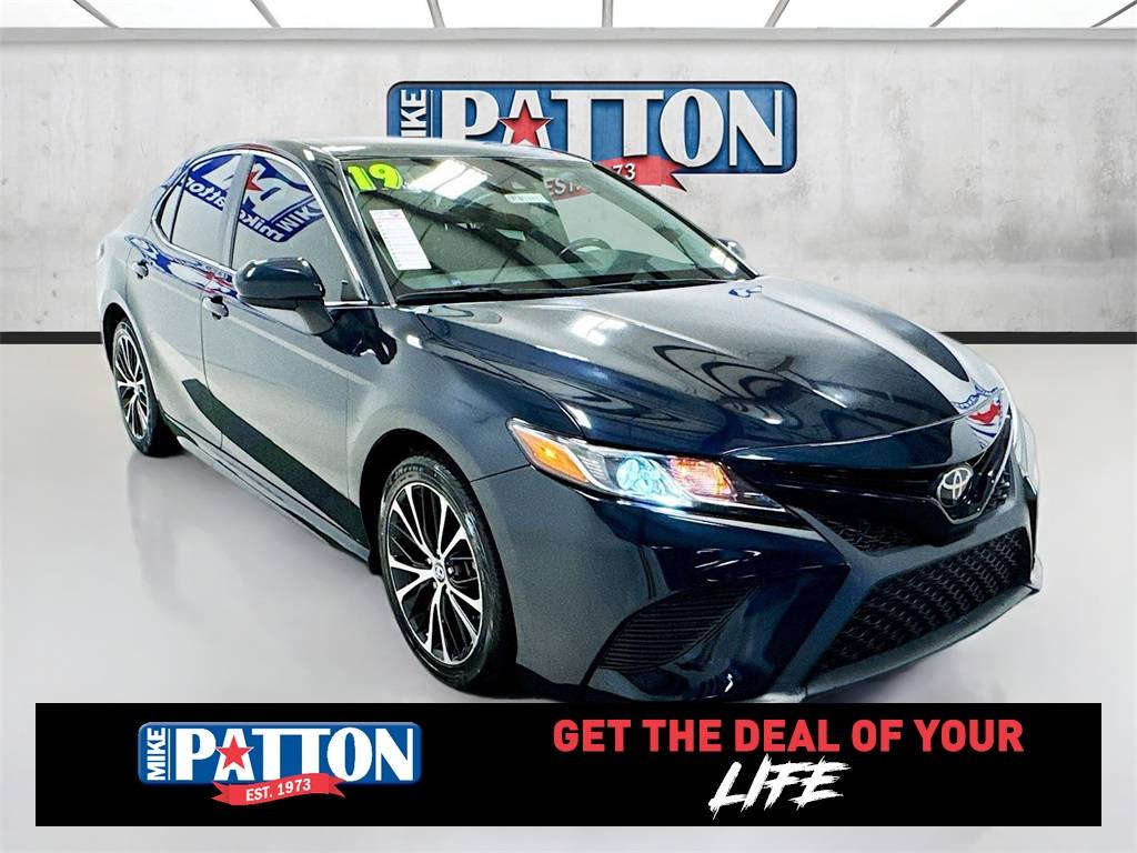 2019 Toyota Camry SE — Sedan — 30,471 mi — La Grange, GA