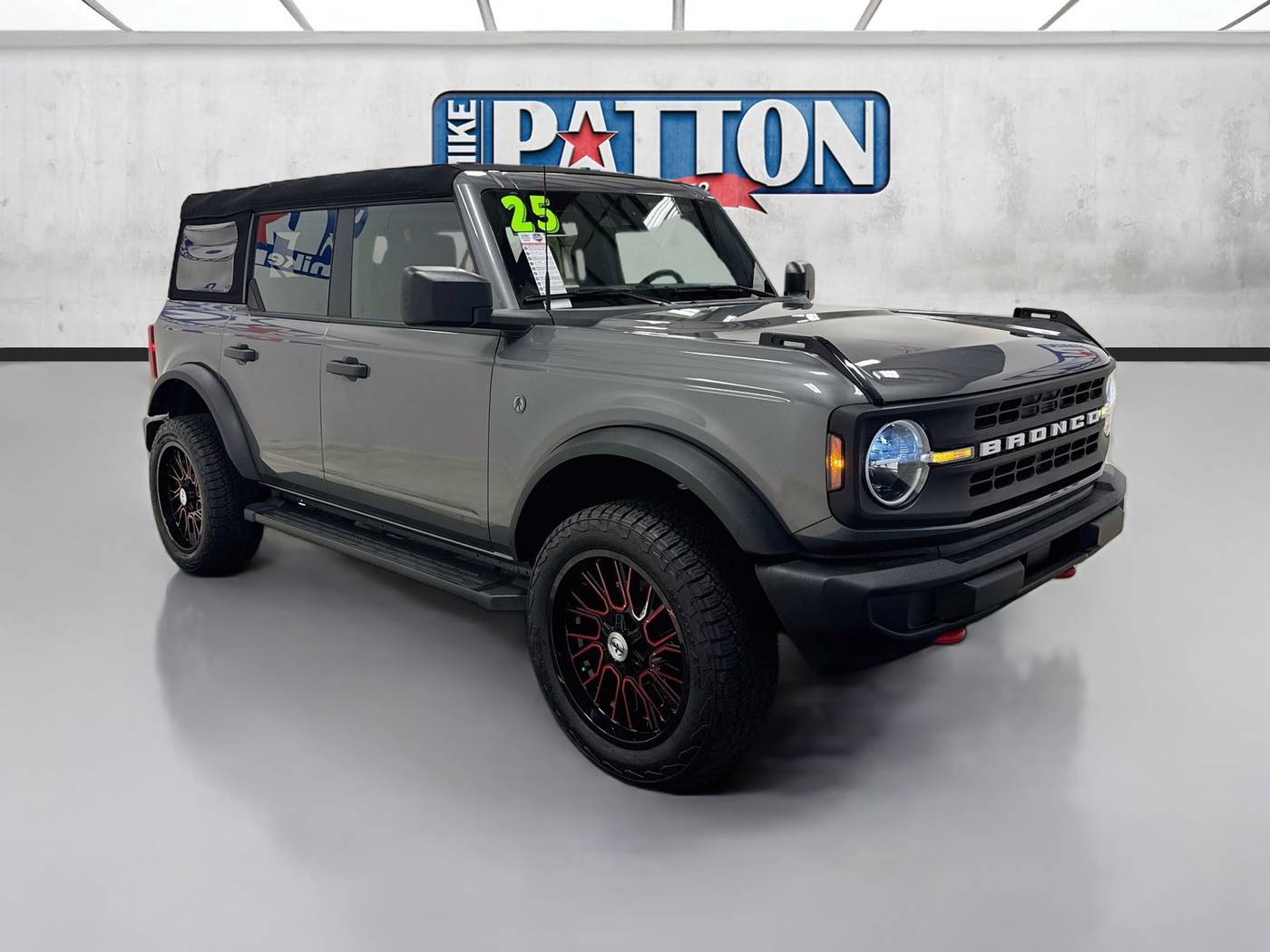 2025 Ford Bronco Base