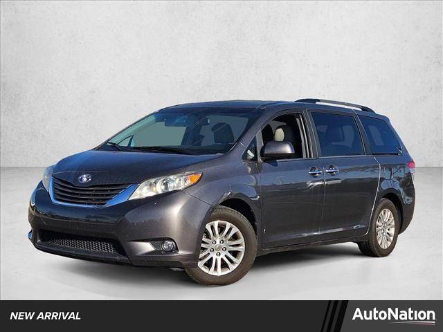 2014 Toyota Sienna XLE — Minivan — 149,893 mi — Phoenix, AZ