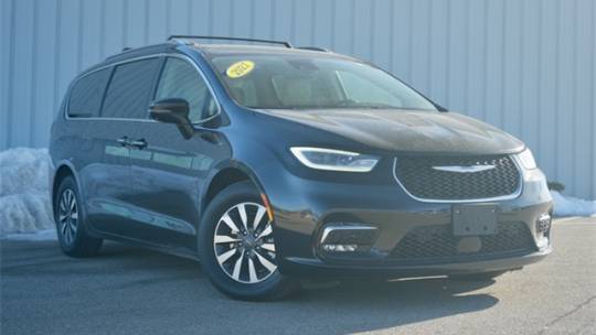 2021 Chrysler Pacifica Hybrid Touring L — Minivan — 77,468 mi — Indianapolis, IN