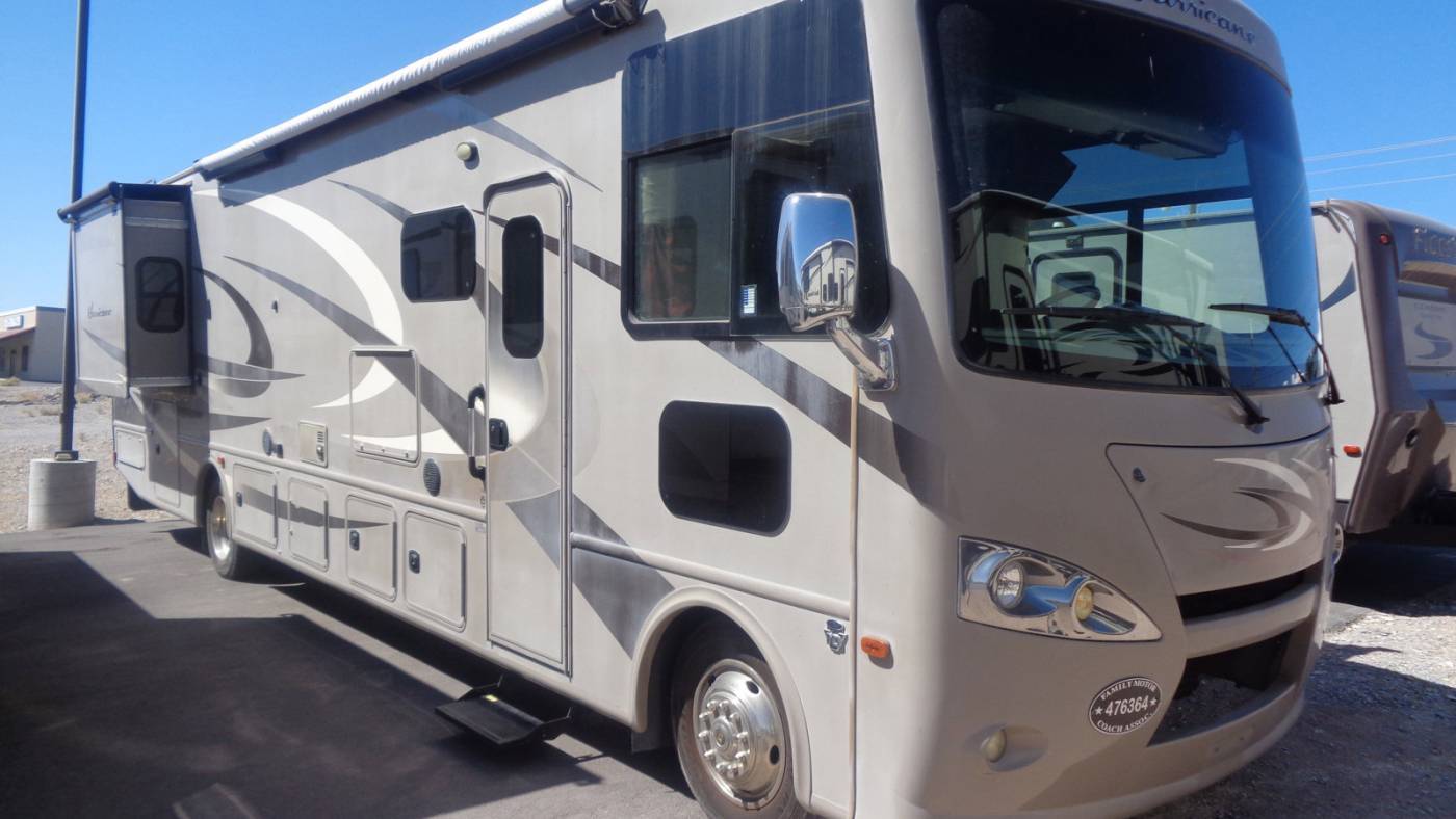 2015 Ford Super Duty F-53 Motorhome Base — Chassis Cab Truck — 20,000 mi — Pahrump, NV