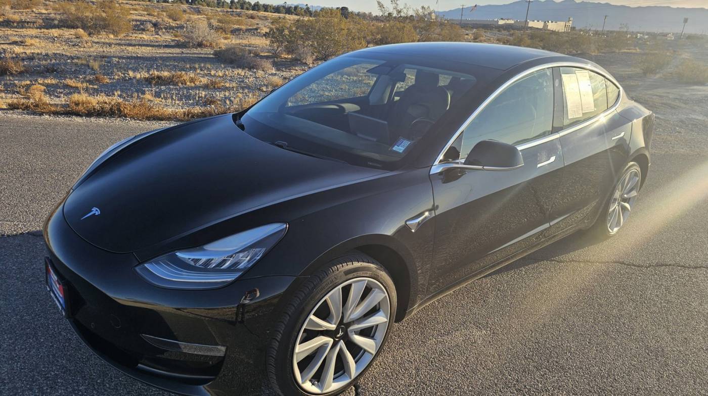 2019 Tesla Model 3 Mid Range — Sedan — 33,634 mi — Pahrump, NV