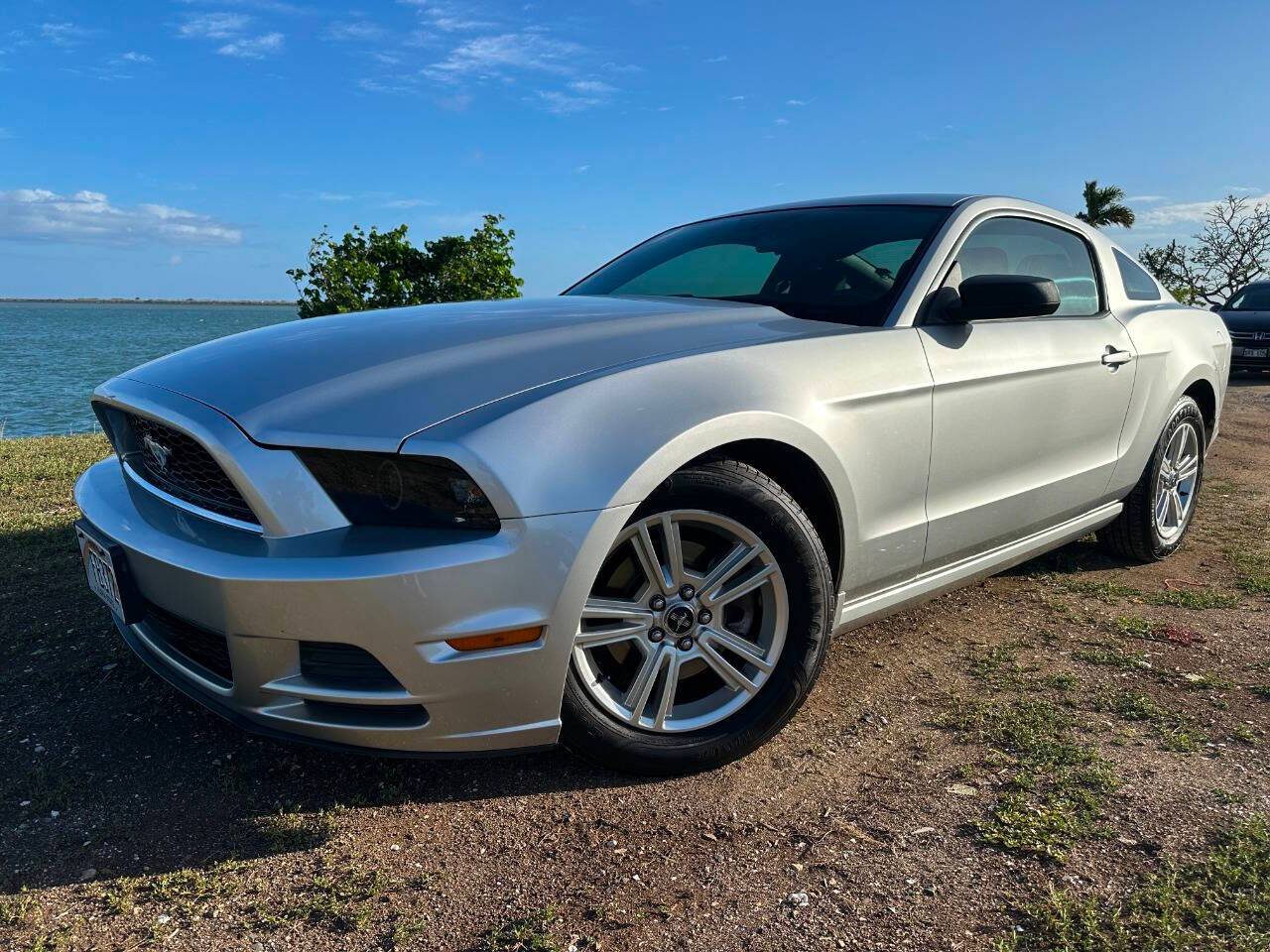 2014 Ford Mustang V6 Premium — Coupe — 111,862 mi — Honolulu, HI