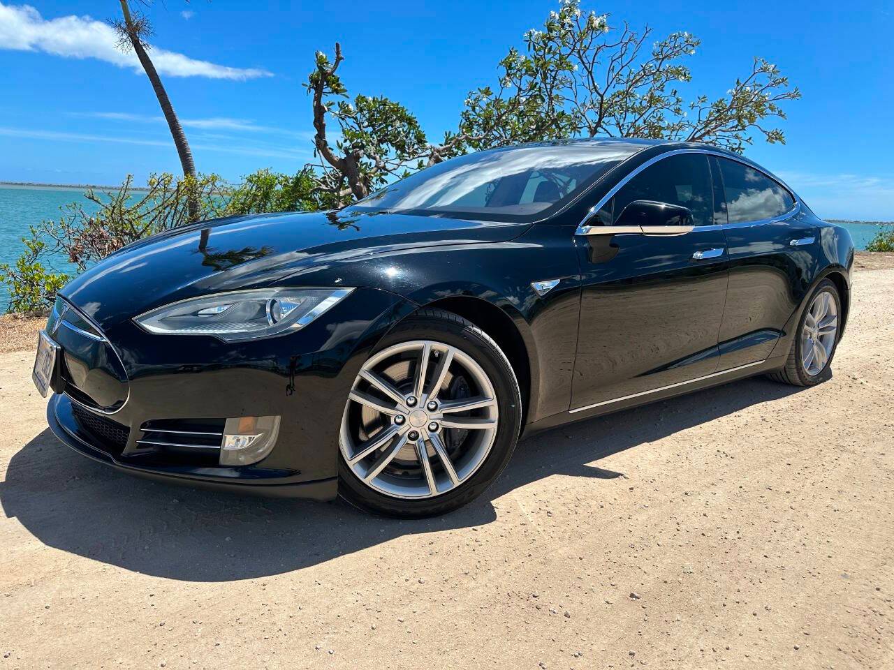 2013 Tesla Model S Performance