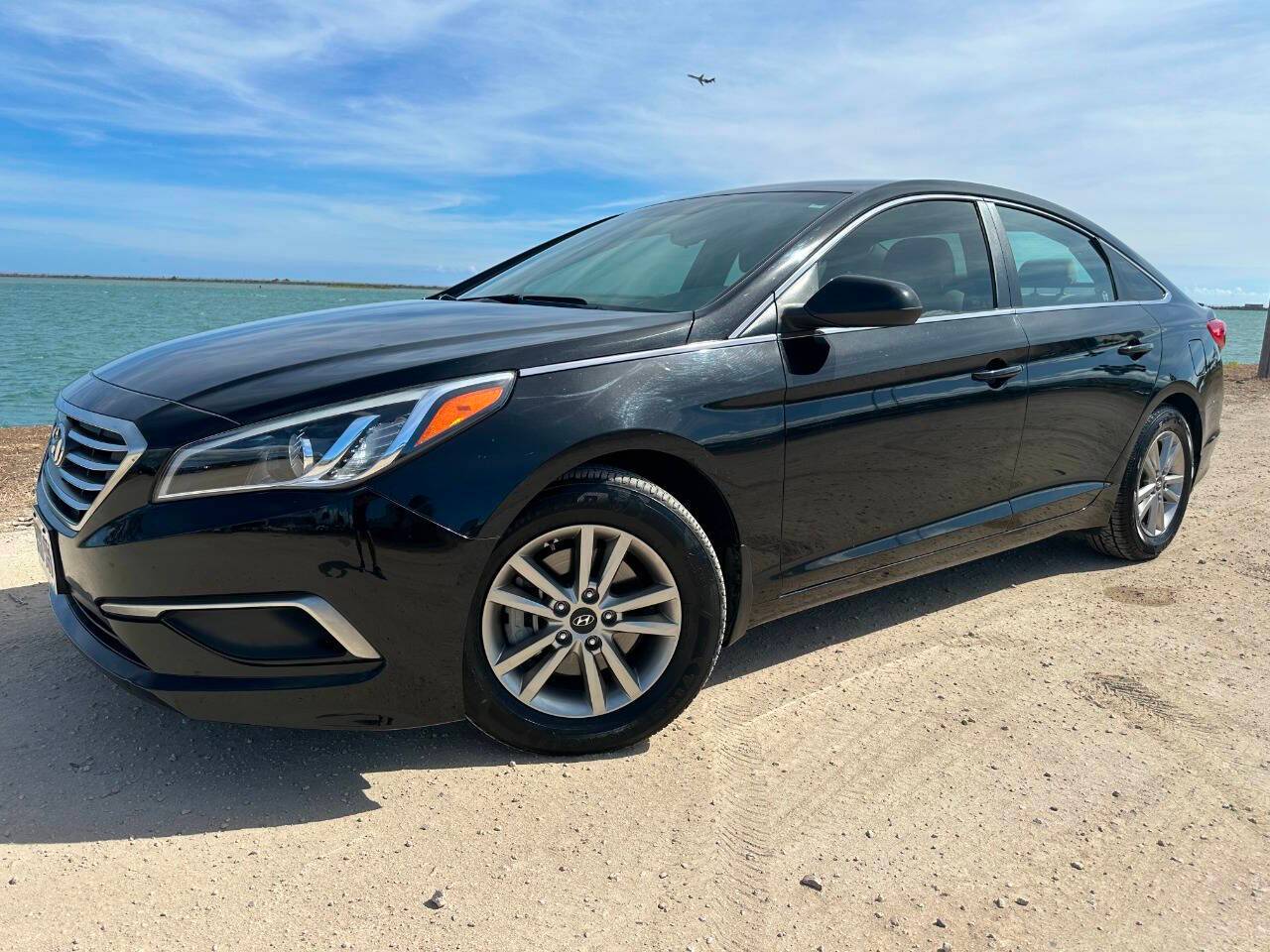 2016 Hyundai Sonata SE — Sedan — 81,223 mi — Honolulu, HI