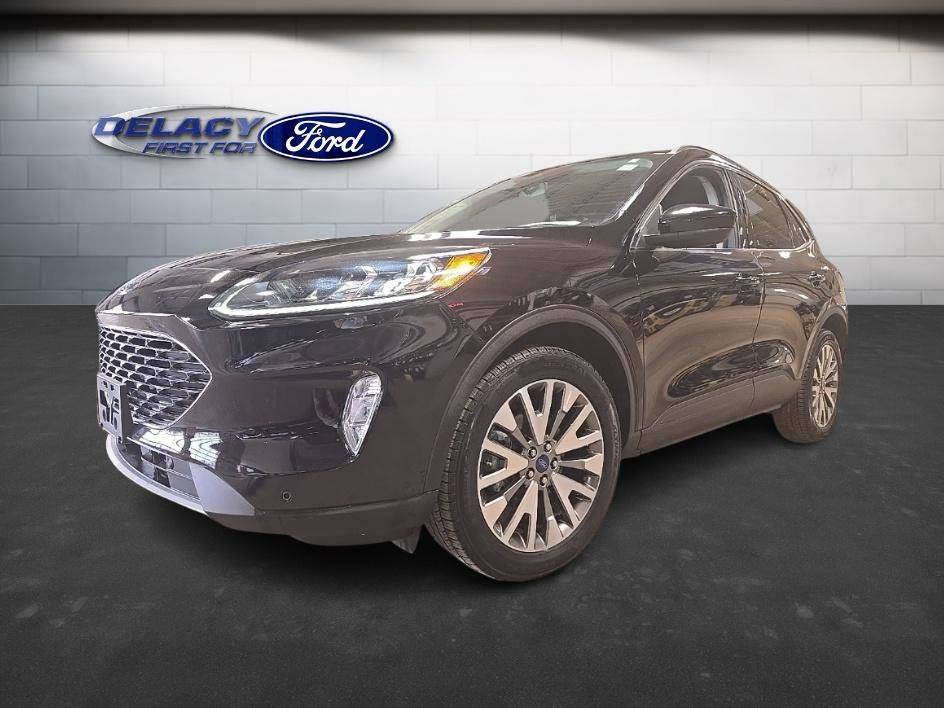 2022 Ford Escape Titanium — SUV — 34,987 mi — Elma, NY