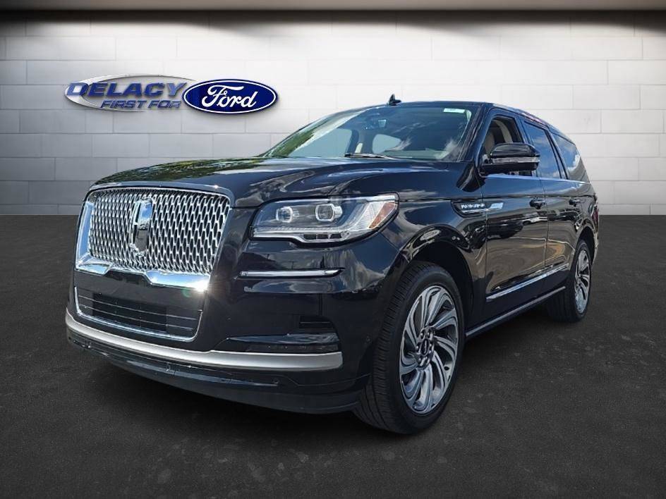 2024 Lincoln Navigator Premiere — SUV — 28,760 mi — Elma, NY