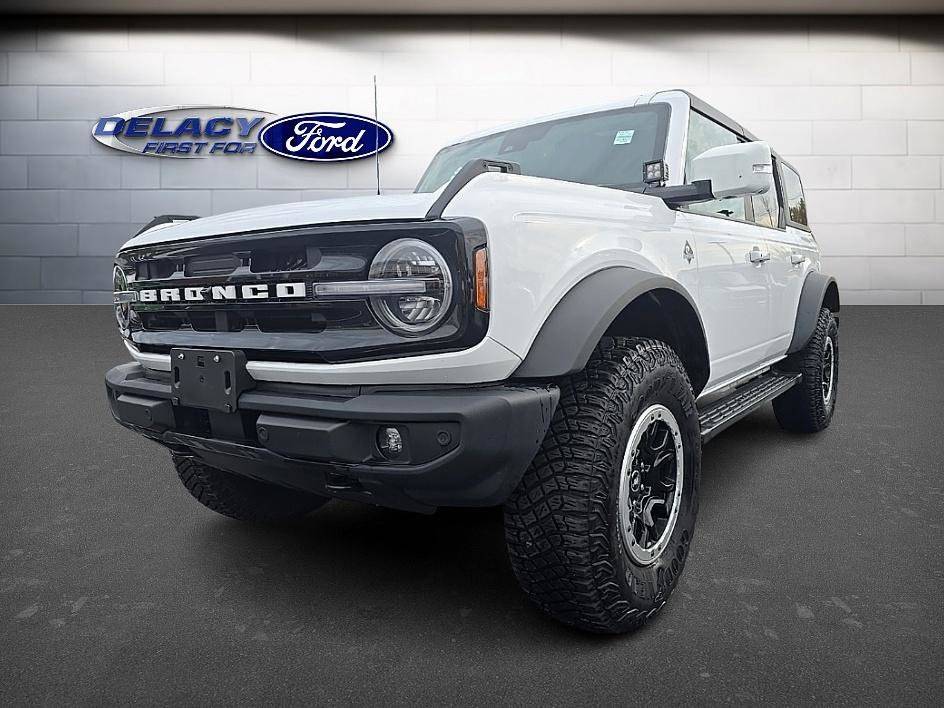 2023 Ford Bronco Outer Banks — SUV — 21,215 mi — Elma, NY