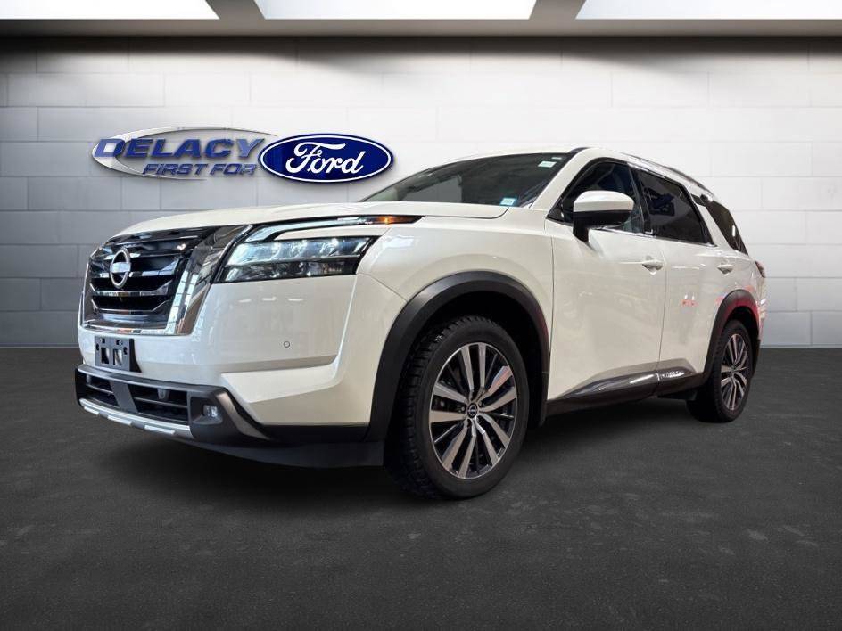 2022 Nissan Pathfinder Platinum — SUV — 41,818 mi — Elma, NY
