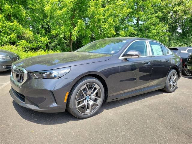 2025 BMW i5 xDrive40 — Sedan — 323 mi — Fort Washington, PA