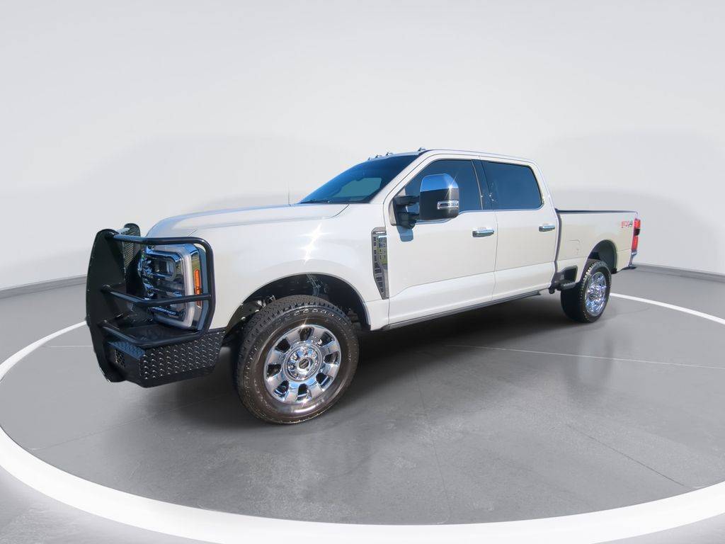 2025 Ford Super Duty F-350 LARIAT — Pickup Truck — 3,652 mi — Sweetwater, TN