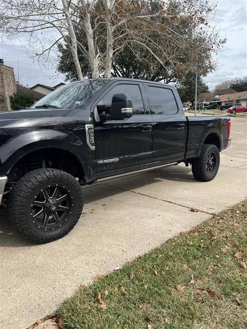 2017 Ford Super Duty F-250 Lariat — Pickup Truck — 140,881 mi — Houston, TX