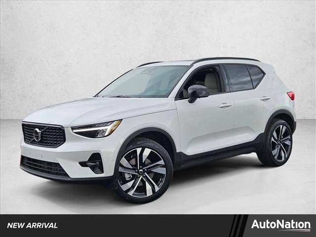2025 Volvo XC40 Plus — SUV — 2,387 mi — Scottsdale, AZ