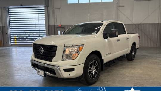 2021 Nissan Titan SV — Pickup Truck — 15,784 mi — Pleasanton, TX