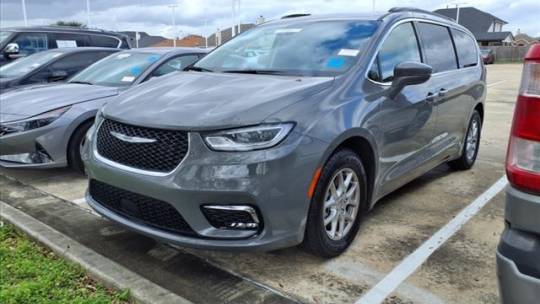 2022 Chrysler Pacifica Touring L — Minivan — 62,264 mi — Baytown, TX