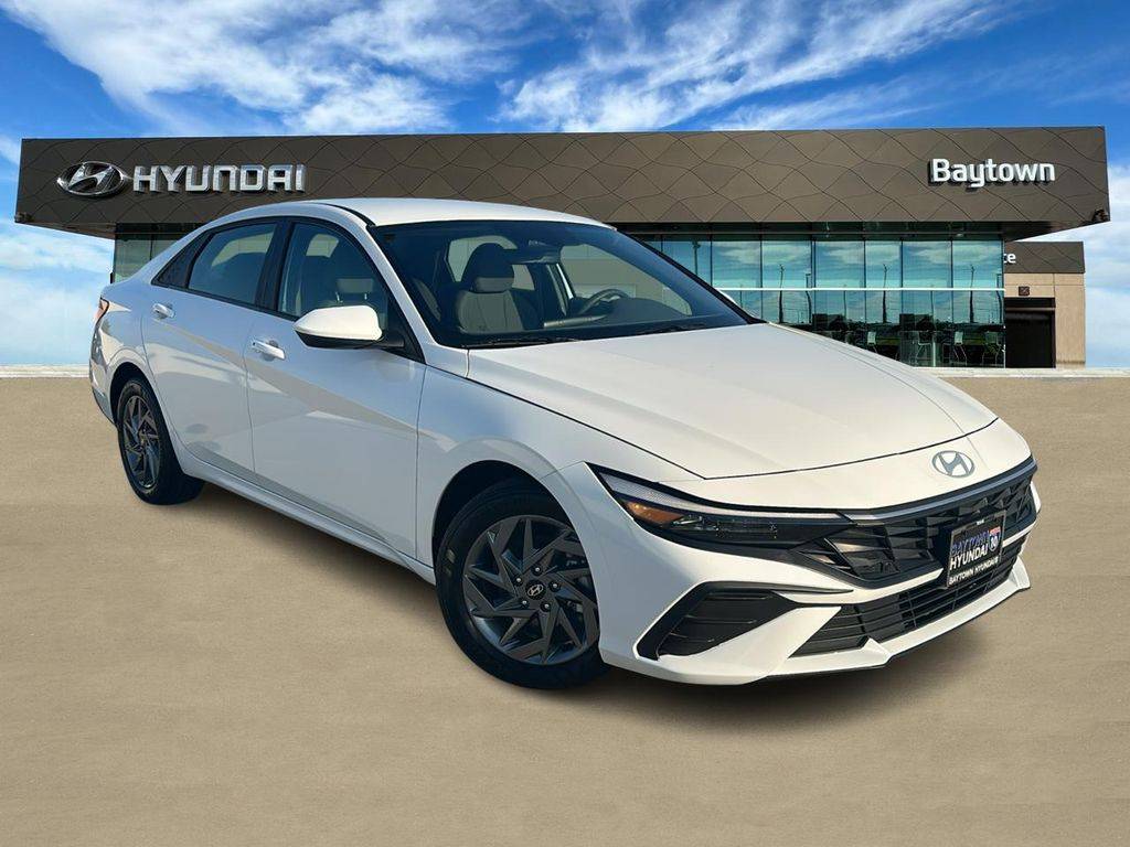 2024 Hyundai Elantra SEL — Sedan — 38,537 mi — BAYTOWN, TX