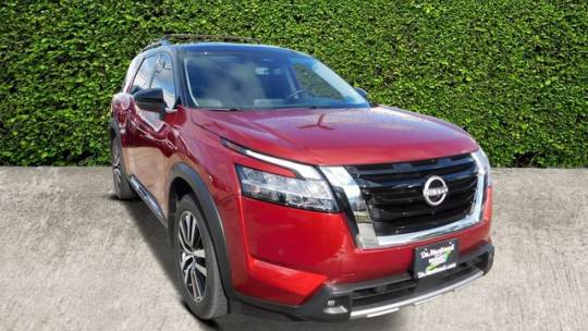 2023 Nissan Pathfinder Platinum — SUV — 16,009 mi — Houston, TX