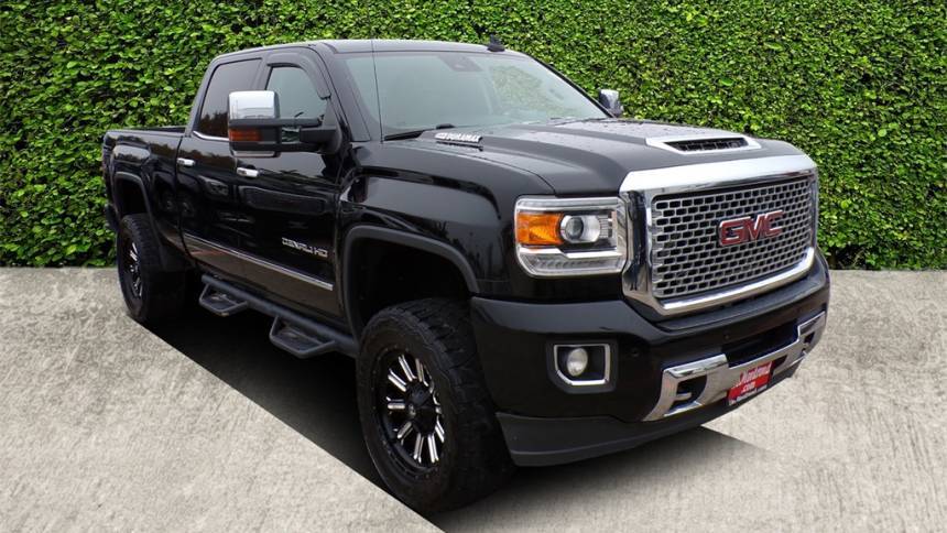 2017 GMC Sierra 2500HD Denali — Pickup Truck — 199,504 mi — Houston, TX