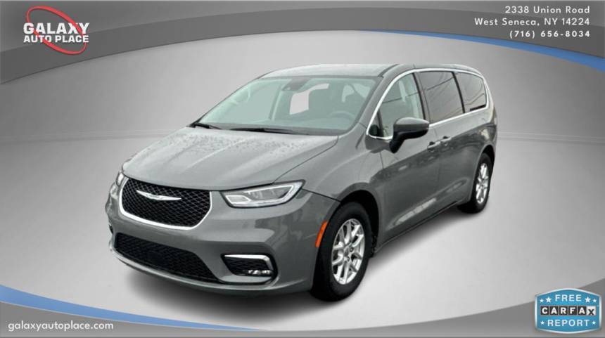 2023 Chrysler Pacifica Touring L — Minivan — 59,706 mi — West Seneca, NY