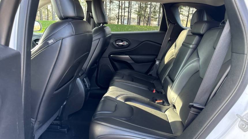 2019 Jeep Cherokee Latitude Plus — SUV — 82,463 mi — West Seneca, NY