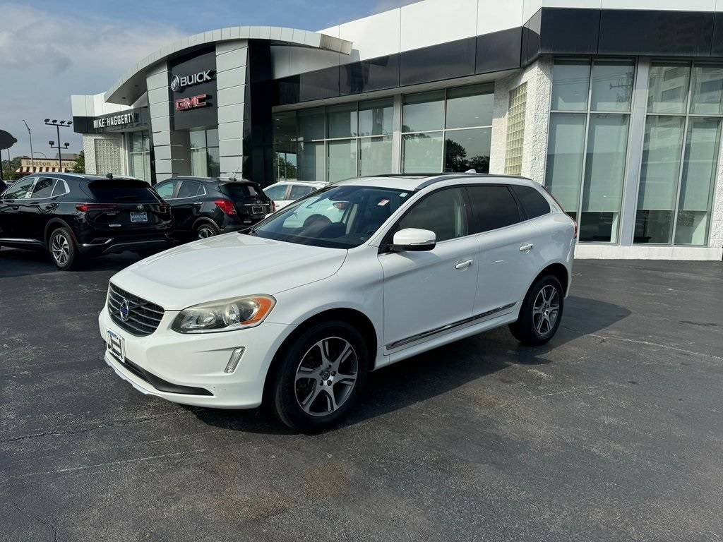 2015 Volvo XC60 T6 — SUV — 94,876 mi — Oak Lawn, IL