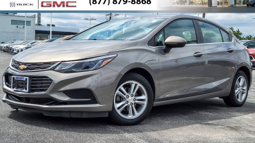 2018 Chevrolet Cruze LT — Hatchback — 42,457 mi — Oak Lawn, IL