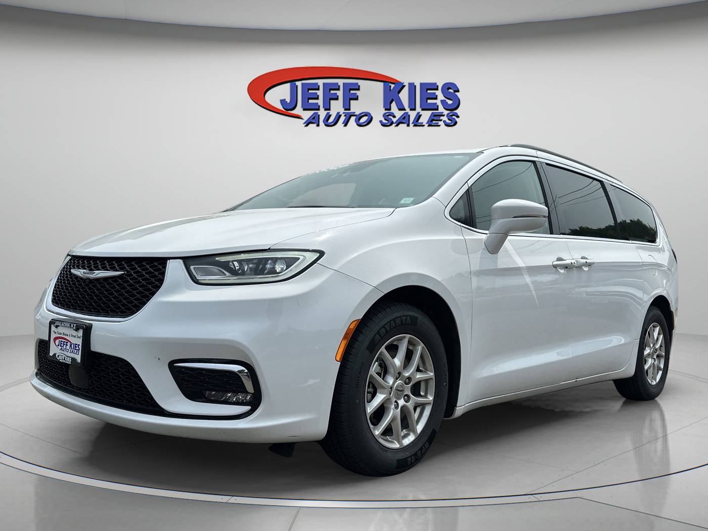 2022 Chrysler Pacifica Touring L — Minivan — 73,000 mi — Apalachin, NY