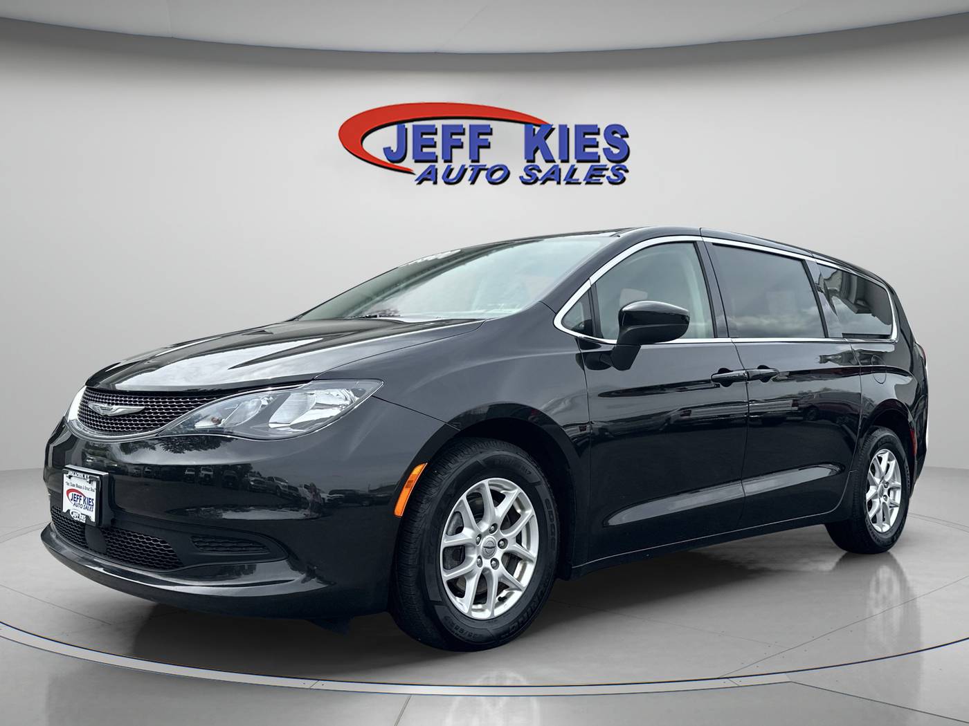 2021 Chrysler Voyager LX — Minivan — 65,000 mi — Apalachin, NY