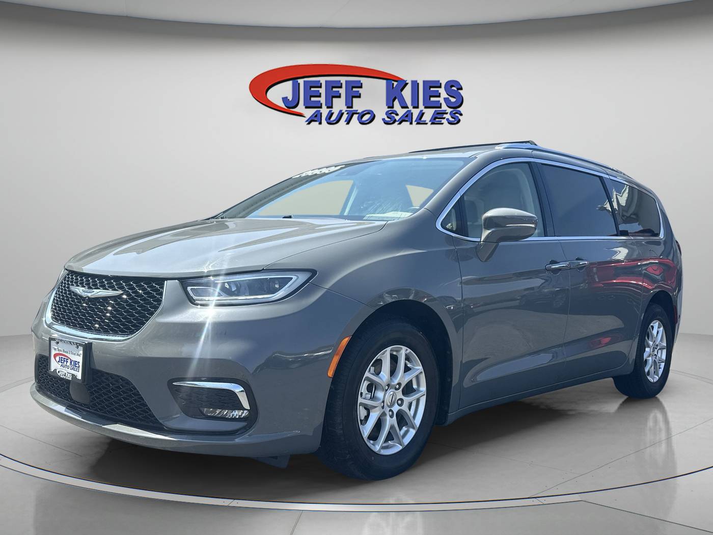 2021 Chrysler Pacifica Touring L — Minivan — 65,000 mi — Apalachin, NY