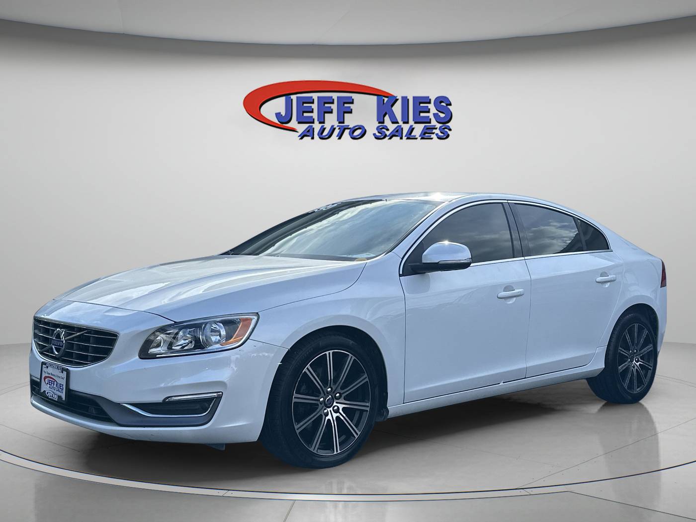 2018 Volvo S60 Inscription — Sedan — 69,000 mi — Apalachin, NY