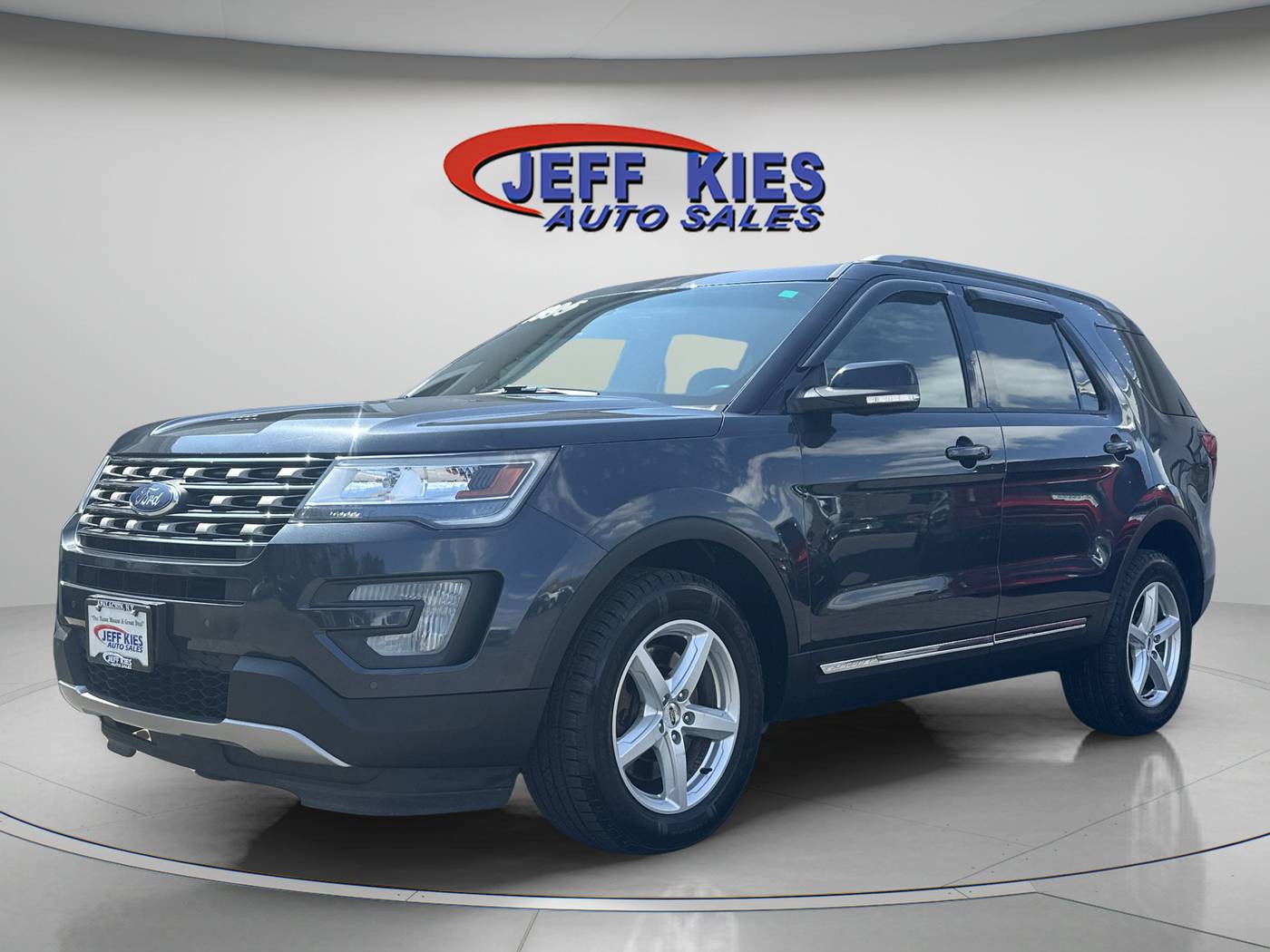 2017 Ford Explorer XLT — SUV — 97,000 mi — Apalachin, NY