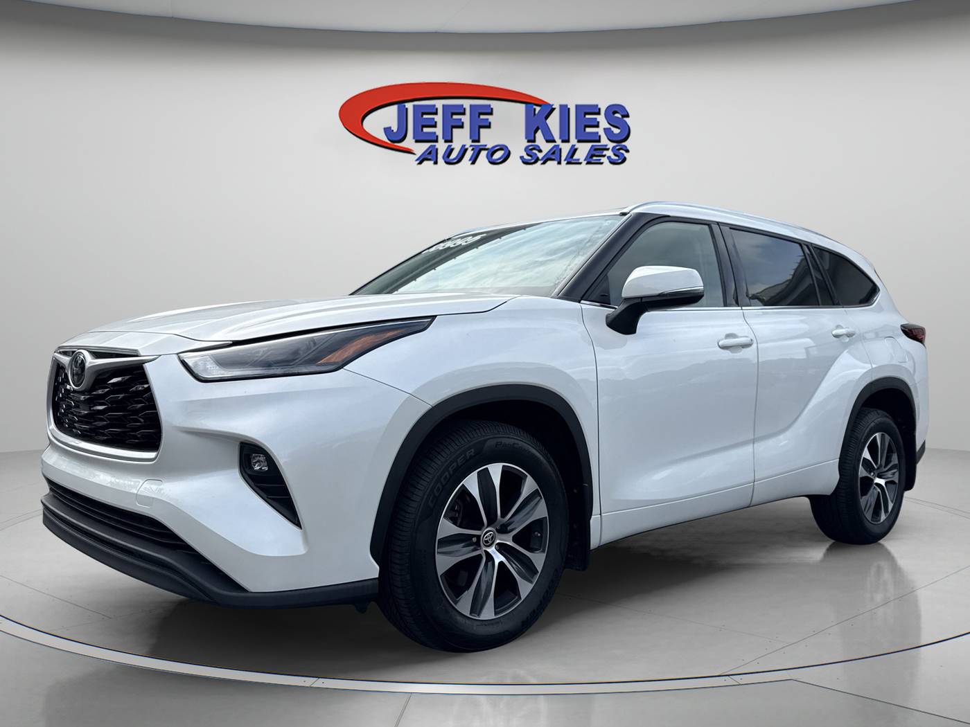 2021 Toyota Highlander XLE — SUV — 67,000 mi — Apalachin, NY