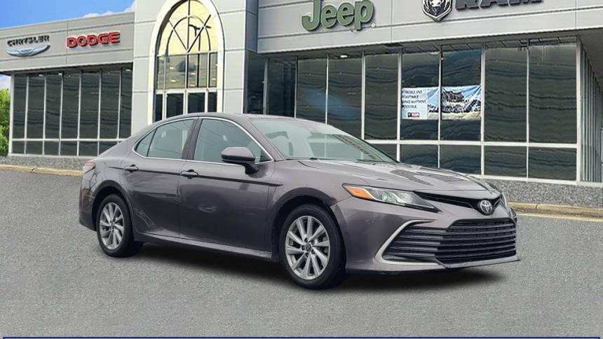 2021 Toyota Camry LE — Sedan — 87,545 mi — New Carrollton, MD