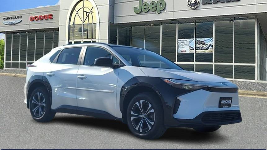 2024 Toyota bZ4X XLE — SUV — 4,953 mi — New Carrollton, MD
