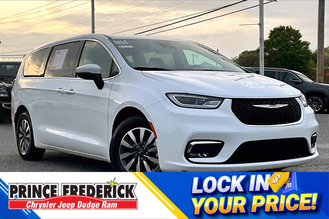 2023 Chrysler Pacifica Hybrid Touring L — Minivan — 61,144 mi — Prince Frederick, MD