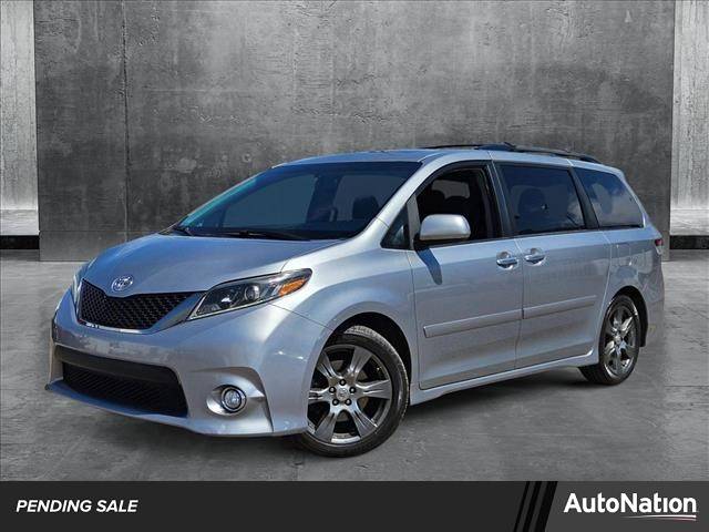 2017 Toyota Sienna SE Premium — Minivan — 105,087 mi — Peoria, AZ