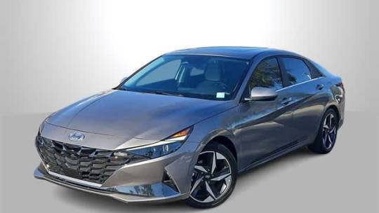2023 Hyundai Elantra Hybrid Limited — Sedan — 13,969 mi — Las Vegas, NV