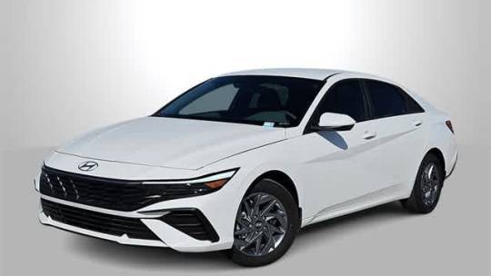 2024 Hyundai Elantra Hybrid Blue — Sedan — 4,828 mi — Las Vegas, NV