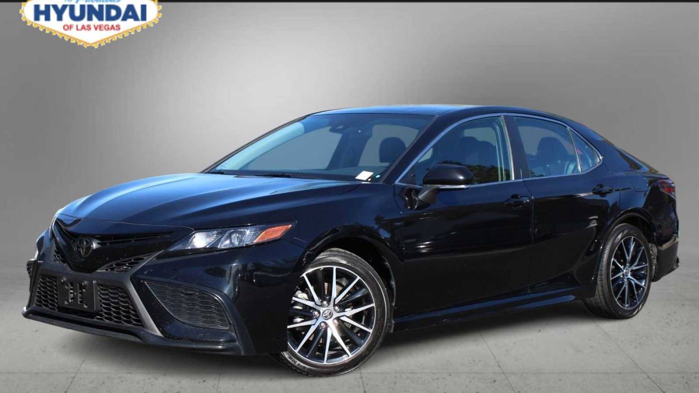 2022 Toyota Camry SE — Sedan — 69,337 mi — Las Vegas, NV