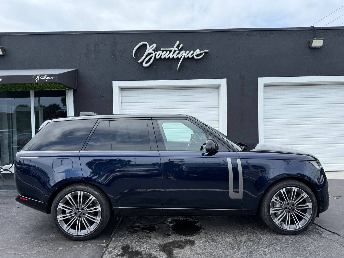 2023 Land Rover Range Rover SE — SUV — 22,090 mi — Fort Lauderdale, FL