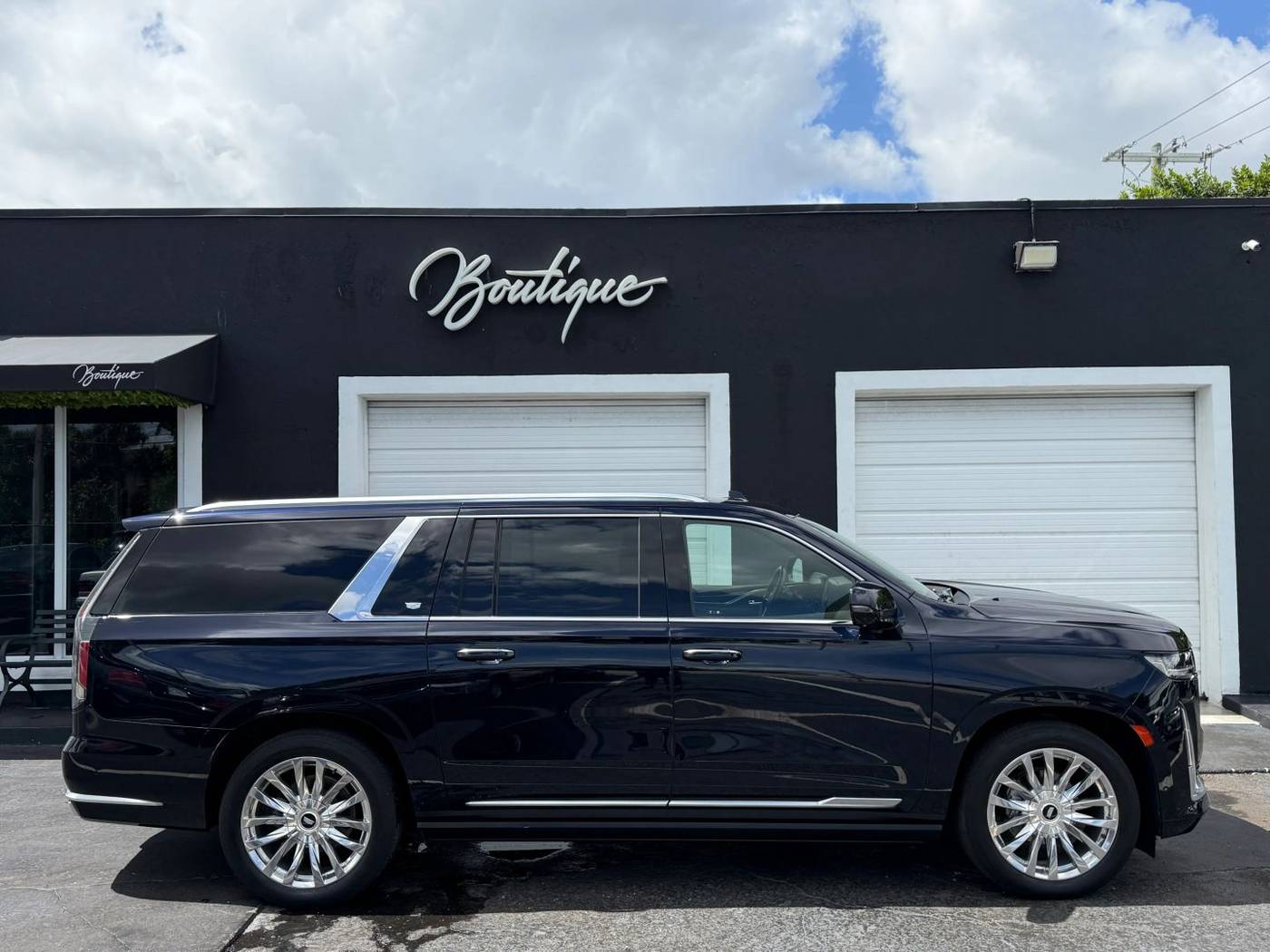 2022 Cadillac Escalade Premium Luxury — SUV — 43,057 mi — Fort Lauderdale, FL