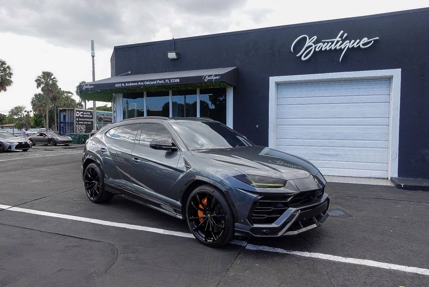 2019 Lamborghini Urus Standard