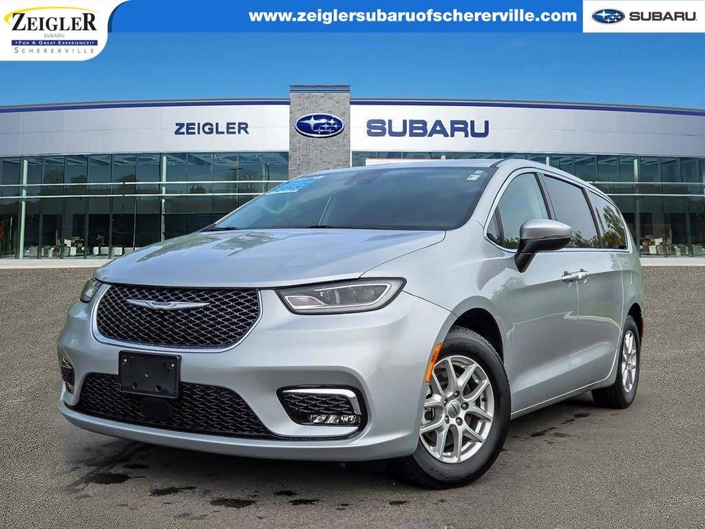 2023 Chrysler Pacifica Touring L — Minivan — 69,720 mi — Schererville, IN