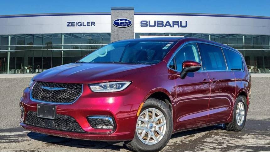 2023 Chrysler Pacifica Touring L — Minivan — 64,232 mi — Schererville, IN