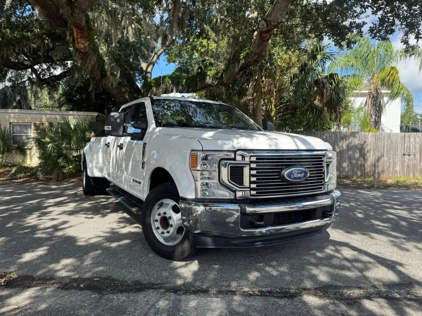 2022 Ford Super Duty F-350 XL — Pickup Truck — 83,824 mi — Tampa, FL